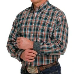 Cinch Men's Plaid Print Button-Down Shirt