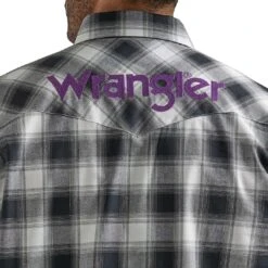 Wrangler Men's Logo Ombre Plaid Snap Shirt 10 Wrangler Men's Logo Ombre Plaid Snap Shirt -Western Cowboy Equipment Store img12658 wrangler men s logo ombre plaid snap shirt