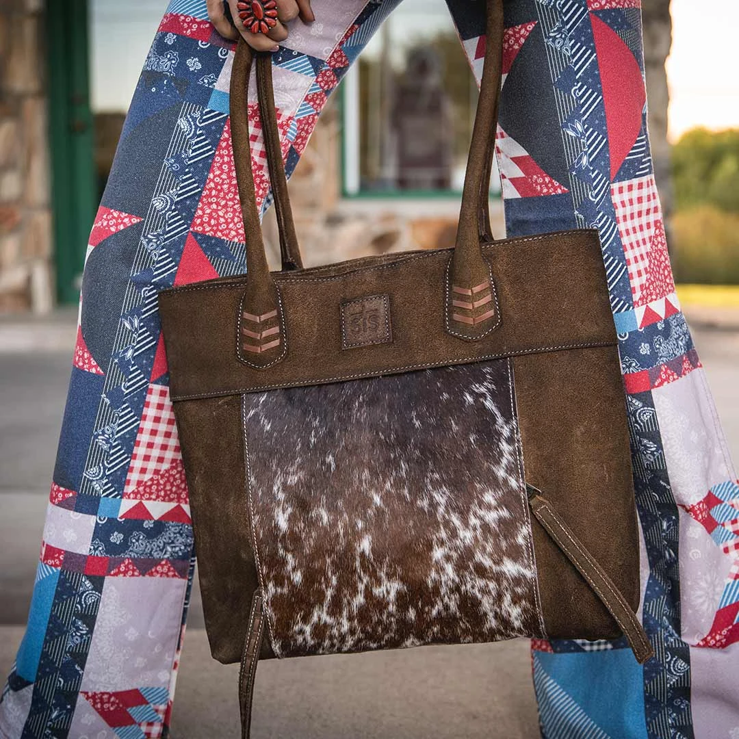 STS Ranchwear Cowhide Saddle Tramp Tote 4 STS Ranchwear Cowhide Saddle Tramp Tote - Image 4