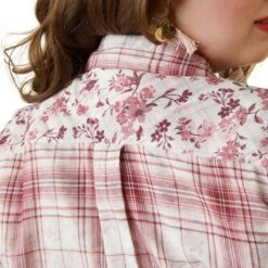 Ariat Women's REAL Billie Jean Button-Down Shirt 19 Ariat Women's REAL Billie Jean Button-Down Shirt -Western Cowboy Equipment Store img42173 ariat women s real billie jean button down shirt