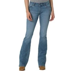 Wrangler Women's Retro Paisley Pocket Bootcut Jeans -Western Cowboy Equipment Store img48230 wrangler women s retro paisley pocket bootcut jeans
