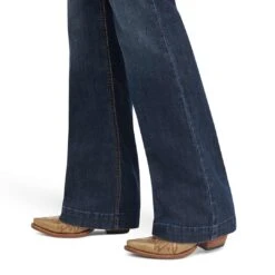 Ariat Women's Trouser Perfect Rise Maggie Wide Leg Jeans 10 Ariat Women's Trouser Perfect Rise Maggie Wide Leg Jeans -Western Cowboy Equipment Store img55422 ariat women s trouser perfect rise maggie wide leg jeans