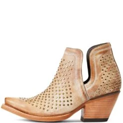 Ariat Women's Dixon Studs Cowgirl Boots -Western Cowboy Equipment Store img55457 ariat women s dixon studs cowgirl boots