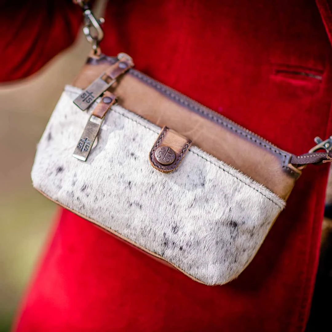 STS Ranchwear Cowhide Willa Crossbody Purse 2 STS Ranchwear Cowhide Willa Crossbody Purse - Image 2