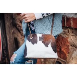 STS Ranchwear Women's Cowhide Baroness Crossbody Purse 9 STS Ranchwear Women's Cowhide Baroness Crossbody Purse -Western Cowboy Equipment Store img85220 sts ranchwear women s cowhide baroness crossbody purse