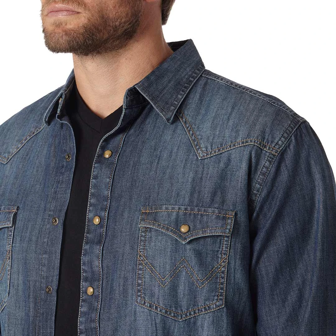 Wrangler Men's Retro Dark Wash Snap Denim Shirt 3 Wrangler Men's Retro Dark Wash Snap Denim Shirt - Image 3