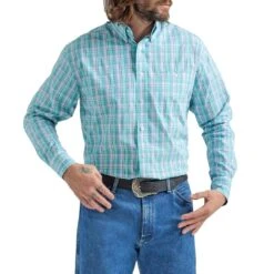 Wrangler Men's George Strait Plaid Button-Down Shirt