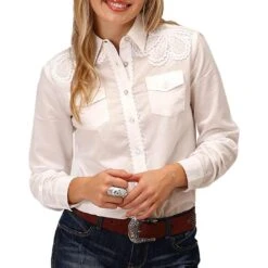 Roper Women's Embroidered Yoke Solid Button-Down Shirt