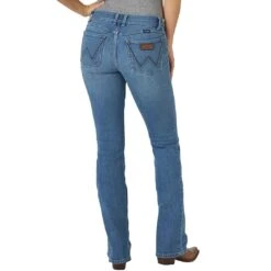 Wrangler Women's Retro Mae Mid Rise Bootcut Jeans
